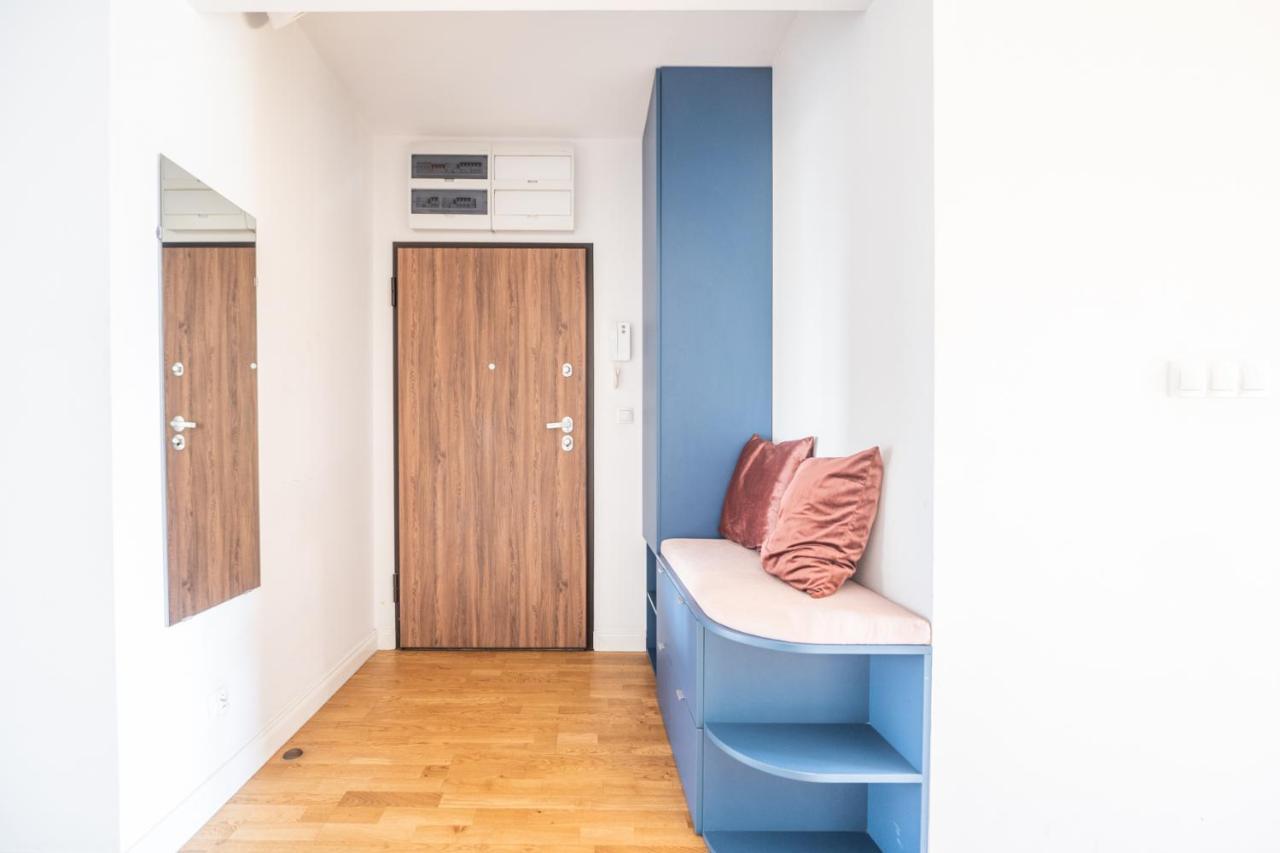 Krucza Apartment ~ Self Check-In 24H ~ Parking And Lift Breslavia Esterno foto
