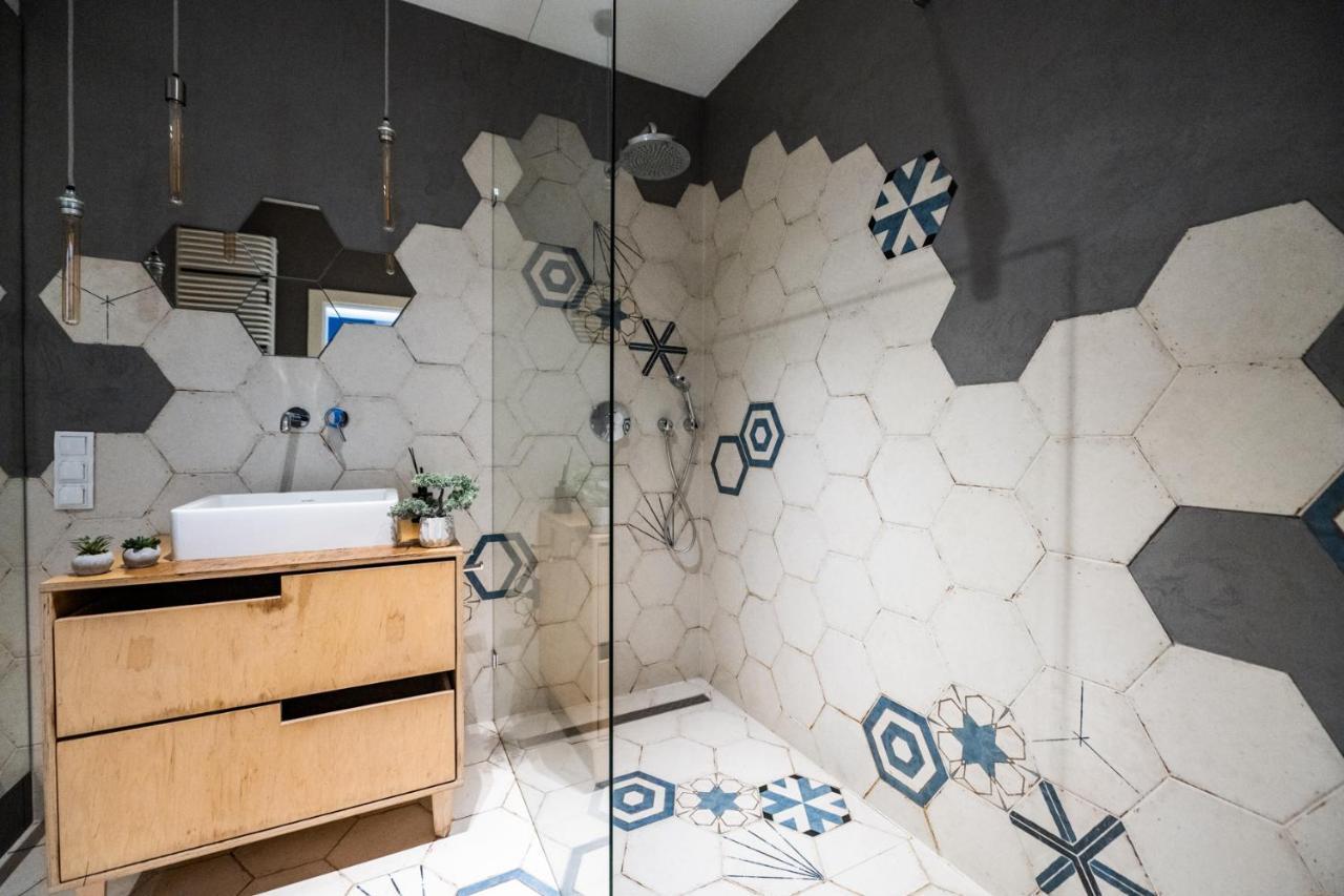 Krucza Apartment ~ Self Check-In 24H ~ Parking And Lift Breslavia Esterno foto